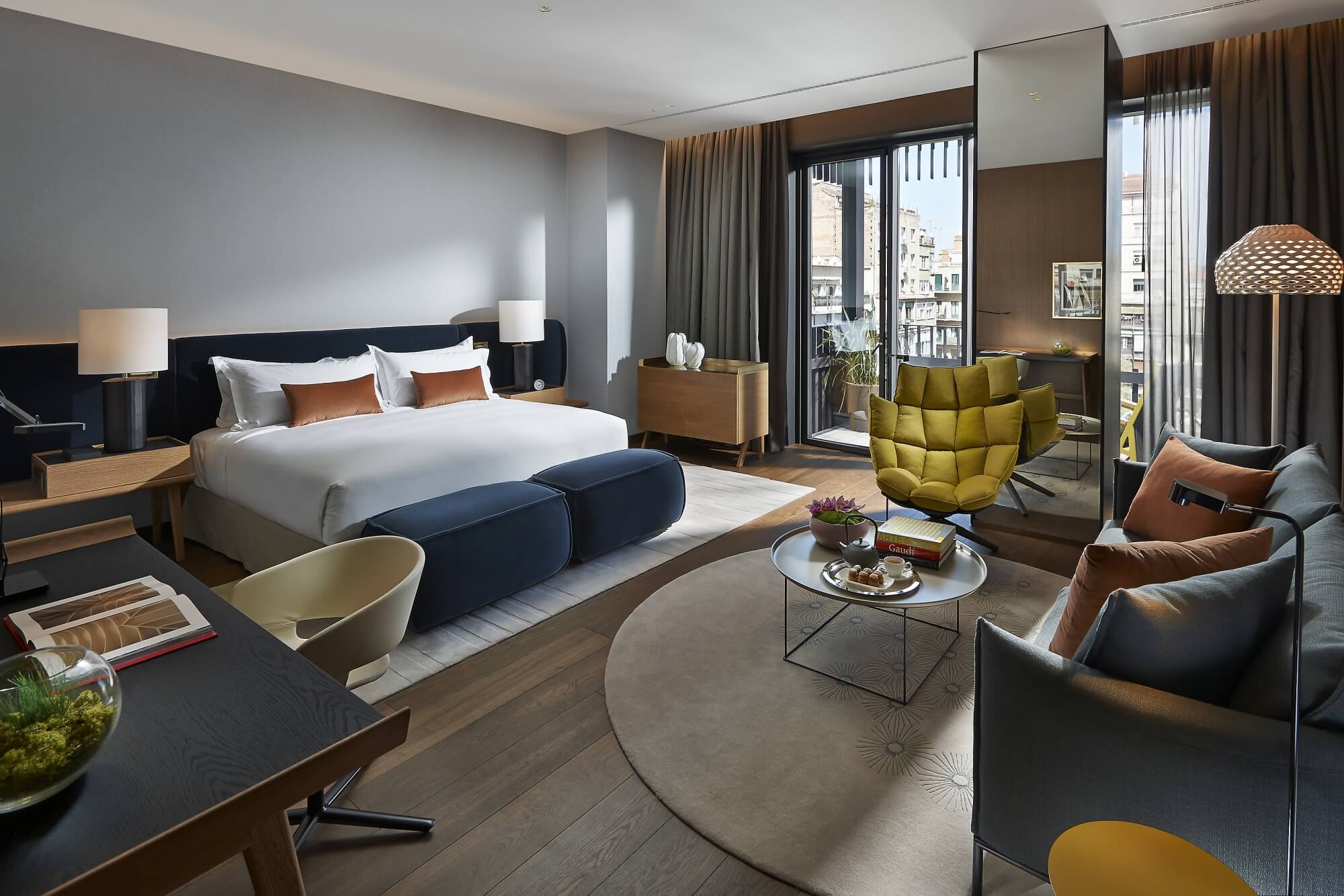 barcelona-2014-suite-mandarin-junior-bedroomps